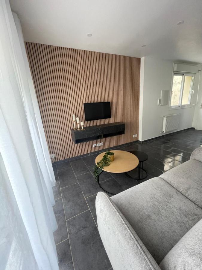 Апартаменти Studio Tout Confort, Au Pied De Toute Commodite, 2 Кретей Екстер'єр фото
